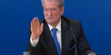 Berisha: Rama pranoi se SPAK është pjellë e PS, e ngarkoi të më fusë mua në burg