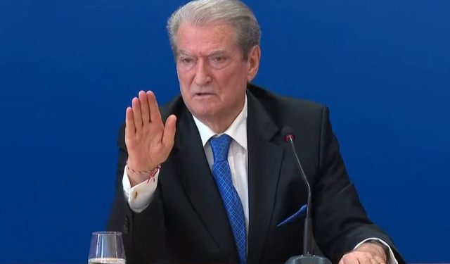 Berisha: Rama pranoi se SPAK është pjellë e PS, e ngarkoi të më fusë mua në burg