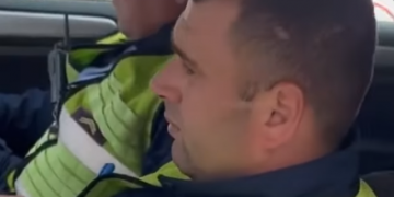 VIDEO/ “Rripi u ka k’put”, qytetari kap “mat” policët: Vendosin gjoba për rripin por s’e vendosin vetë