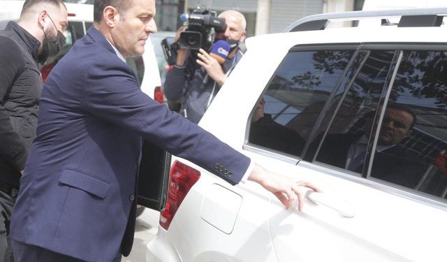 Adriatik Llalla kërkon pezullimin e vendimit të dënimit: Vuaj nga një sëmundje e rëndë, izolimi do më sjellë pasoja për shëndetin