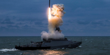 “Forbes” ka llogaritur koston totale të raketave të lëshuara nga Rusia! Aq sa kërkon Zelensky çdo muaj nga bota…7 miliard dollar