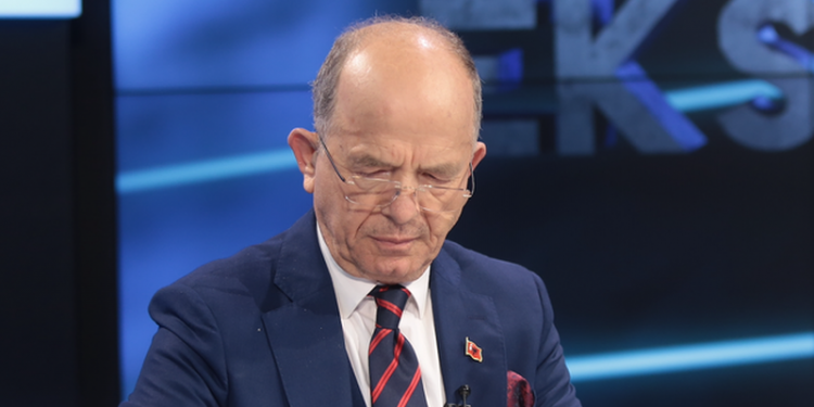 “Më tha gruaja me lot në sy, si do ti lësh fëmijët me…”! Sazan Guri plas deklaratën tronditëse: Më duan të pjekur…