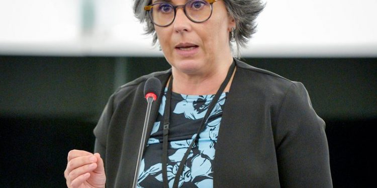 Pas PE, edhe raportuesja për Shqipërinë trondit Berishën: BE do ketë të njëjtën qasje si SHBA për të shpallurit “non grata”, koha që të korruptuarit të dënohen