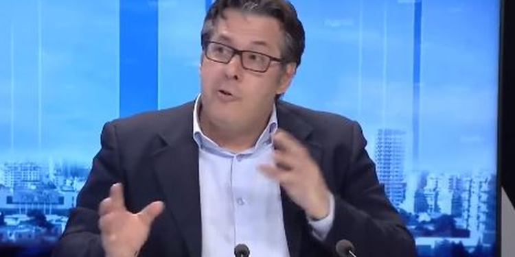 Berisha “kurdis” Edi Palokën për të fyer përfaqësuesen e SHBA-së: Fatkeqësi që se kupton sa qesharake je bërë