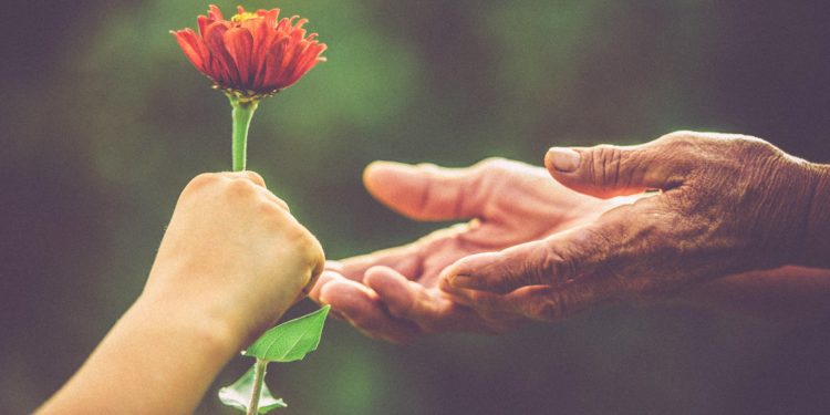 “Dikush më pyeti se pse sillesha mirë me ata që më bënin keq”?! Mesazh që duhet ta lexojnë të gjithë