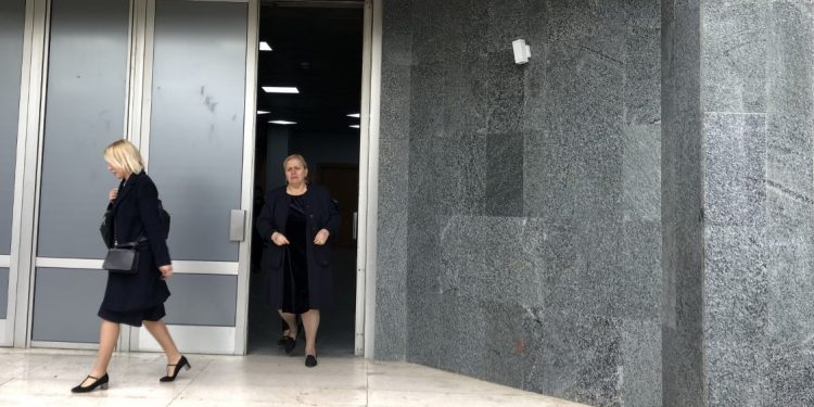 Dosja/ Gjyqtarja Fida Osmani mori 3 shtëpi tek kompania që i shqyrtonte çështjet, fshehu zyrën; Vetingu i zbulon korrupsionin dhe pazaret, drejt shkarkimit në 27 prill