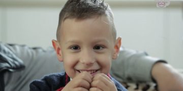 “Do vete te gjimnazi për femra”! Si u bë viral 4-vjeçari Amin në Tik Tok?