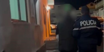Burgu që pret VIP-at e fillon me drejtorin e tij! Prokuroria urdhër arresti për drejtuesin e burgut të Reç-it