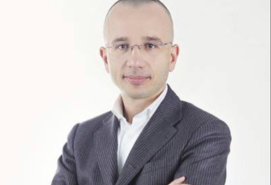 Zbulohen intrigat! Pse Sali Berisha sulmon Rektorin e Universitetit? Gara për Dekanin e Juridikut ka alarmuar strofullën e ‘non gratave”, lufta për të vënë ushtarin e Argitës