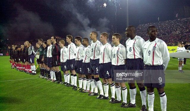 Pse nuk pati dhunë në 2001-shin kur erdhën të luanin futboll anglezët në Shqipëri?!
