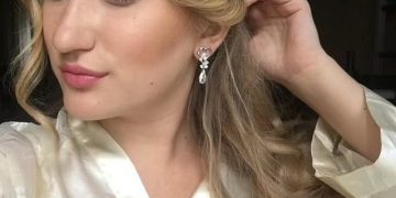 E strehuan pasi u largua nga lufta! Gruaja britanike merr goditje fatale: Refugjatja ukrainase i merr burrin !