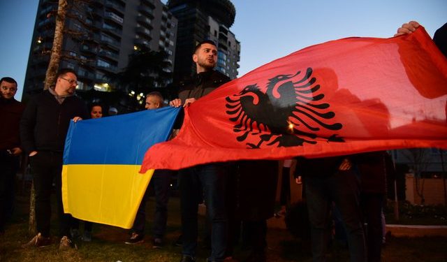 Mbi 900 ukrainas të strehuar në Shqipëri