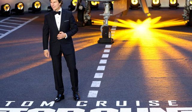 Tom Cruise mbushi kinematë (dhe xhepat) me një film pa superheronj