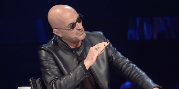 “Fikni televizorin, performancë m*ti”! Robert Aliaj reagon ashpër: Përfaqësim vulgar në Eurovision