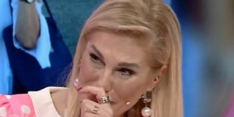 “Nëse unë iki kush do t’i rrisë vajzat e mia?”, Klaudia Hila rrëfen për herë të parë mes lotësh merakun e saj të madh: Kur do merrja biopsinë…