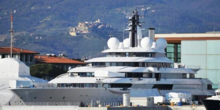 Italia i sekuestroi jahtin, Vladimir Putin bën veprimin e papritur