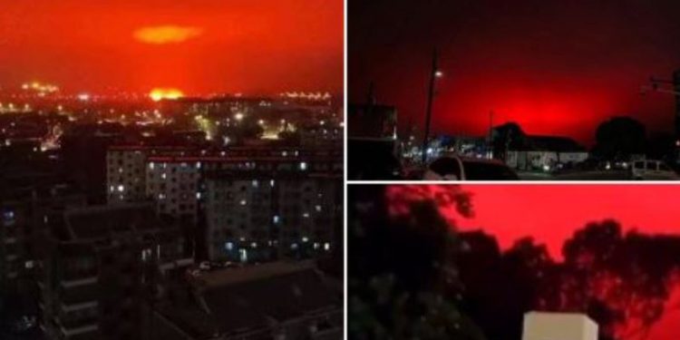 Çfarë ndodhi në Kinë, qielli bëhet flakë i kuq, tmerrohen banorët (Video)