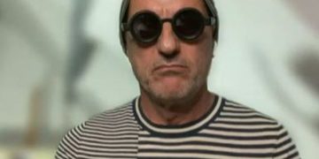 “Një delir injorant dhe papërgjegjshmërie”, Robert Aliaj shpërthen keq ndaj Ronela Hajatit, zbulon çfarë e vulosi dështimin e këngëtares