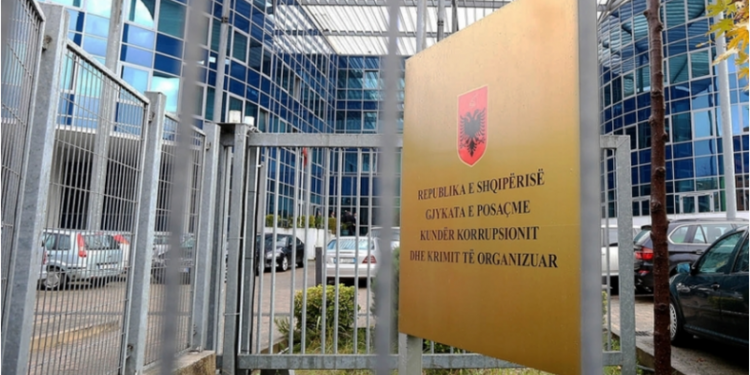 E bujshme! SPAK bën goditjen e radhës, lëshohen 32 urdhër arreste