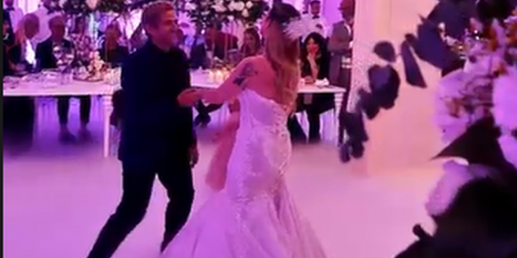 Moment magjik/ Dasma e Ilir Shaqirit, kërcimi i çiftit i mahnit të gjithë (Video)