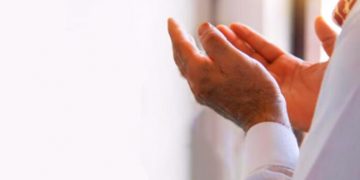 Si t’i luteni një Zoti që nuk i besoni?