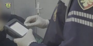 Aksidenti/ Përplasi familjen në mes të rrugës, Ajas Sulejmani rezulton pozitiv në testin e drogës