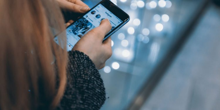 Këto janë oraret kur duhet të postoni në Instagram?