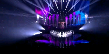 Ronela Hajati performon e para, ndez skenën e “Eurovision 2022”