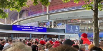 Vonesat në organizimin e finales së Champions League, rrjeti çmendet me Parisin: Merrni shembull nga Tirana