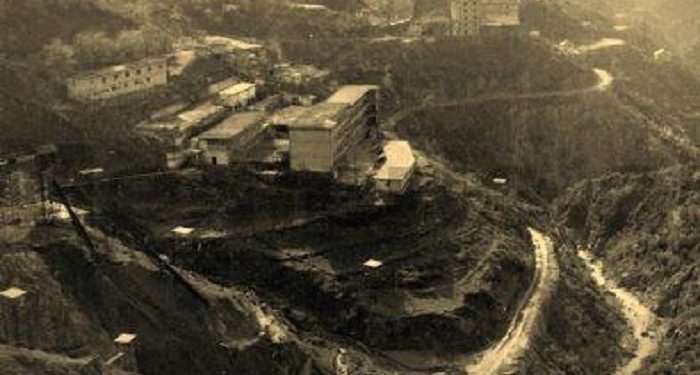 Babanë e dënuan me 25 vite burg! Këngëtari Bujar Cici rrëfen historinë prekëse të familjes së tij