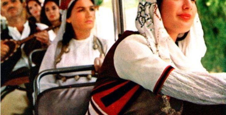 ‘”, vendi ku vajzat janë të nxehta si llava”! Shkrimi që tronditi shtetin komunist në ‘88