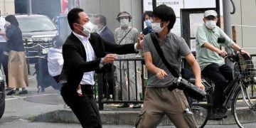 Vrasësi i ish-kryeministrin japonez, rrëfehet: E ekzekutova sepse bënte pjesë në një organizatë që e urrej