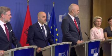 Kovaçevski: Ditë historike, jam i lumtur për këtë pritje të BE-së