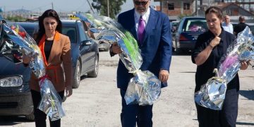 “Ky djali që po e vajtojnë këta, do ishte gjallë e mirë sot, nëse…”!  Mentor Kikia publikon foton dhe shpërthen keq ndaj kryeministrit Rama dhe ministres së tij