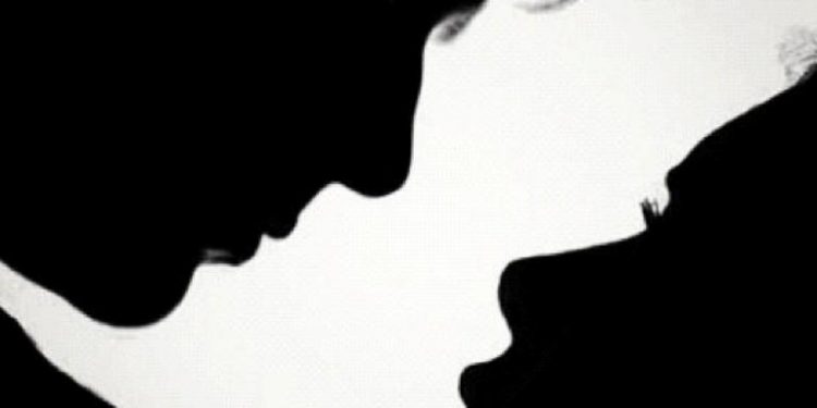 Dialog prekës mes dy të dashuruarve