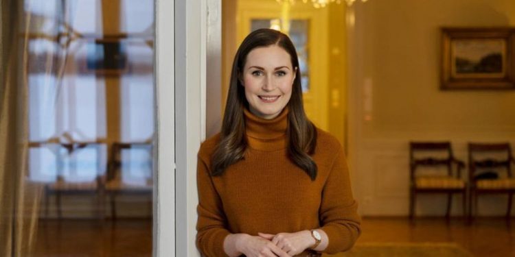 Nga nëna  e saj lezbike, te “kryqëzimi” për foton pa reçipeta dhe videoja e kërcimit! Historia hollivudiane e Sana Marin, kryeministres së Finlamdës