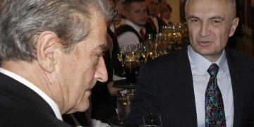 A ishte dosja e tij e fshehur arsyeja?! Si në 1997 një telefonatë zbuloi se Meta merrte porosi nga Berisha i cili e kishte nën urdhëra