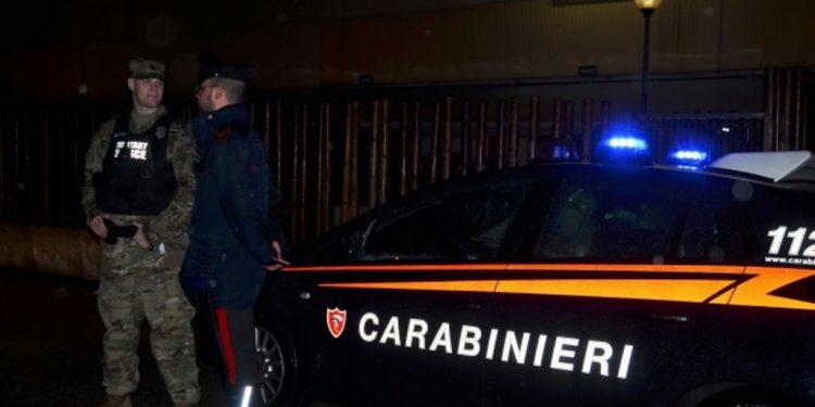 Grabitën me dhunë një turist në mes të Milanos, arrestohen dy të rinj shqiptarë