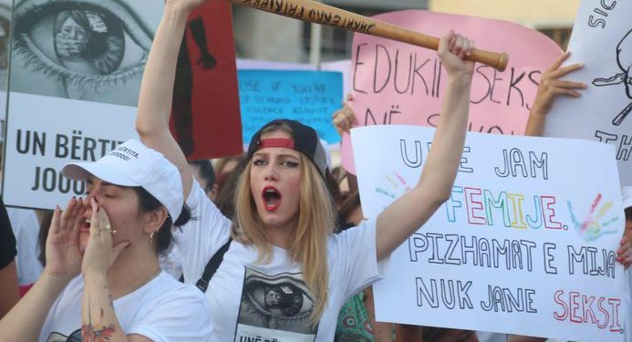 FOTOT: Kishte protestë në Tiranë? Kujt i intereson kjo, lajmi është kush VIP shkoi dhe pse u zunë