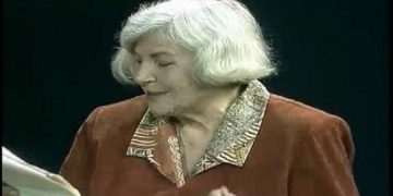 E paharruara Marika Kallamata, gjyshja e dashur e fëmijërisë sonë, gjyshja e përrallave!