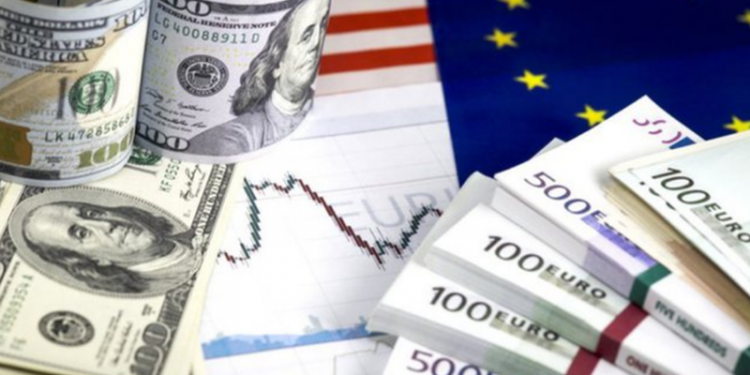 “Fluturon” Dollari, zbuloni se çfarë po ndodh me monedhat e huaja në tregon valutor