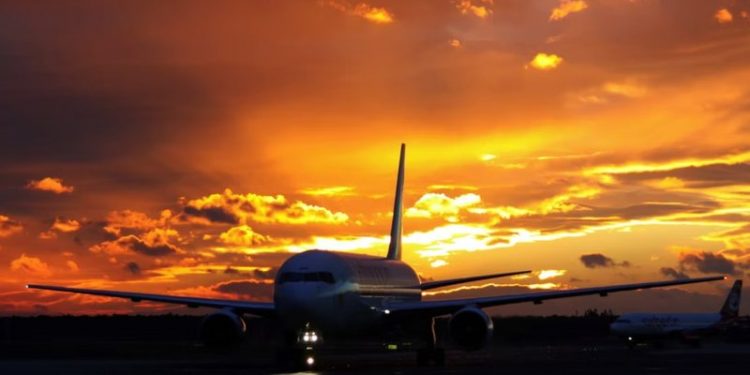 Ç’po ndodh? Aeroplani niset nga Belgjika dhe humb komunikimin mbi Shqipëri, avionët grekë ngrihen me urgjencë