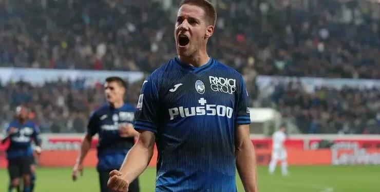 Atalanta fiton me përmbysje dhe merr kreun, një 18-vjeçar rishkruan historinë