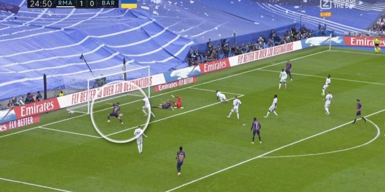 Asllani gaboi por nuk është Lewandowski! Ja “huqi” e vitit, nuk shënon dy metra larg portës së zbrazur