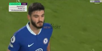 VIDEO/ 60 minuta si titullar, Broja lë fushën mes duartrokitjeve