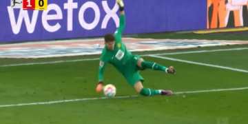 VIDEO/ Portieri i Dortmundit bëhet qesharak dhe dhuron golin, një gafë që nuk pranohet as në nivelin amator
