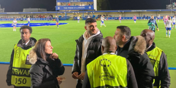 Armando Broja shkon në stadium për të përkrahur Vllazninë, ekipi shqiptar humbet me 8 gola ndaj Chelsea