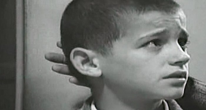 I bëri shqiptarët të derdhin lot: Ja si duket sot Suloja që luan te “Lulëkuqe mbi mure”!