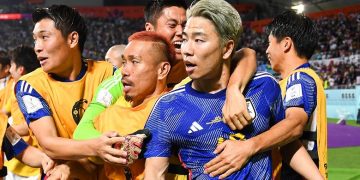 Leksione qytetarie pas fitores me Gjermaninë, tifozët e Japonisë pastrojnë stadiumin