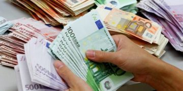 Çfarë po ndodh me Euron, Dollarin dhe Paundin? Njihuni me këmbimin valutor për ditën e sotme